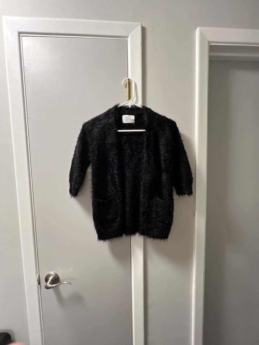 Zara Black Fuzzy Open Front Cardigan Sweater
Size 6 Childs